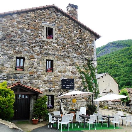 Refugio La Ardilla Real Hostel Posada De Valdeon Exterior photo